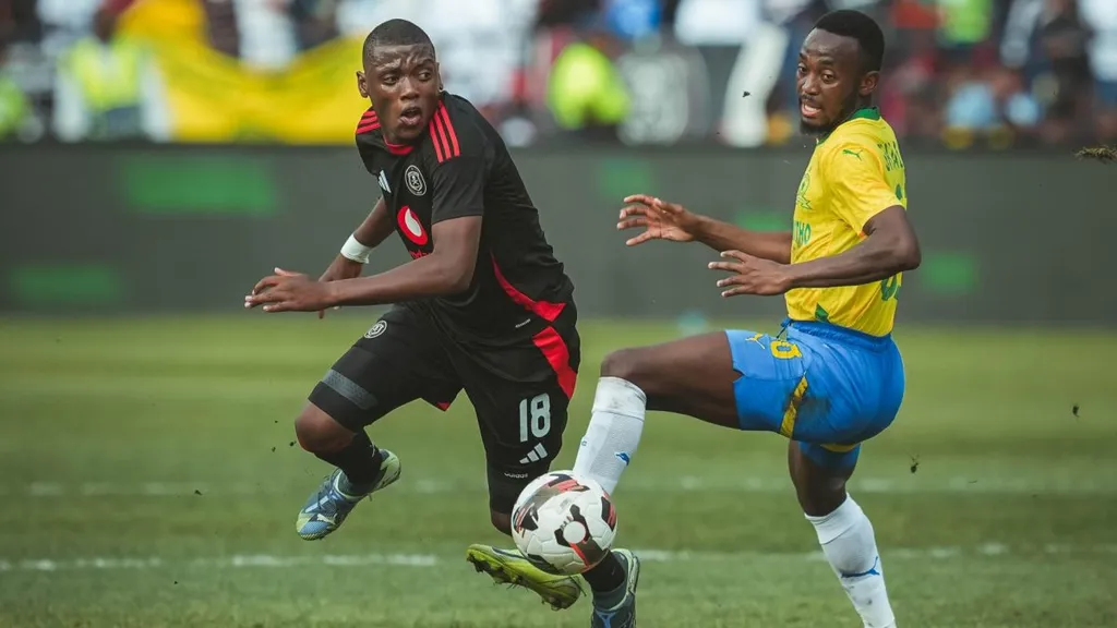 Kabelo Dlamini and Peter Shalulile Orlando Pirates vs Mamelodi Sundowns