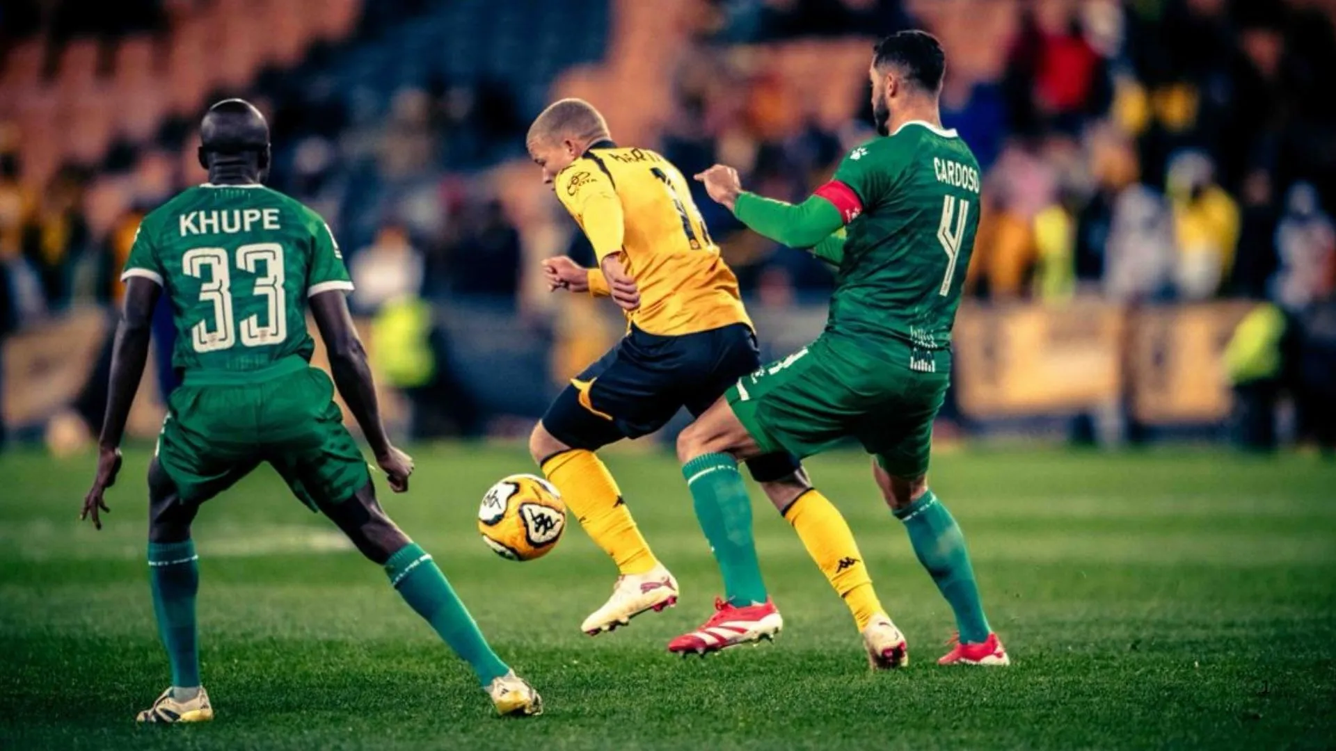Luke Baartman of kaizer Chiefs in action against Sekhukhune United.