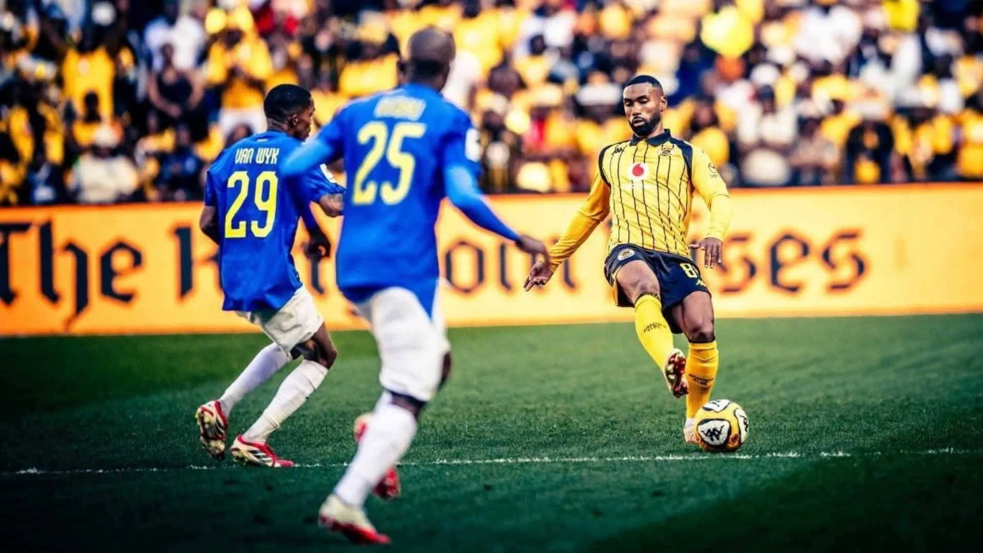 Kaizer Chiefs throw lead to share spoils with Mamelodi Sundowns