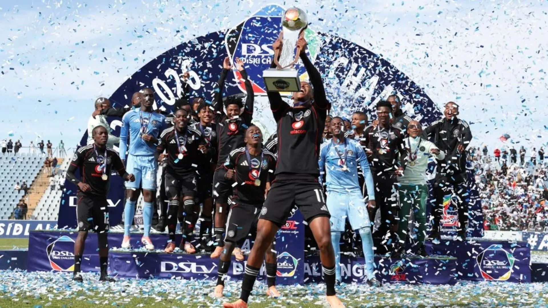 Orlando Pirates celebrate 2026 Diski Challenge (DDC) glory.