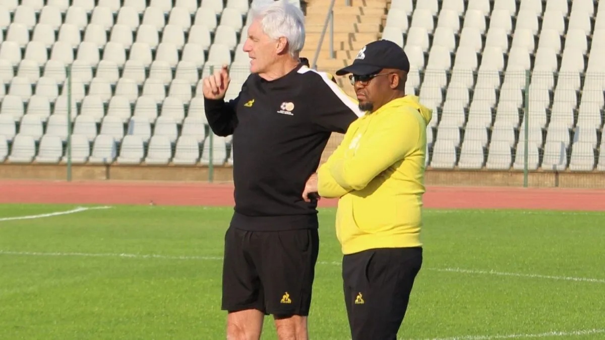 Chiefs taunted as Downs fans ask Broos to prioritize Pirates players