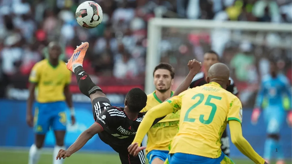 Mamelodi Sundowns playing against Orlandp Pirates. Photo Orlando Pirates