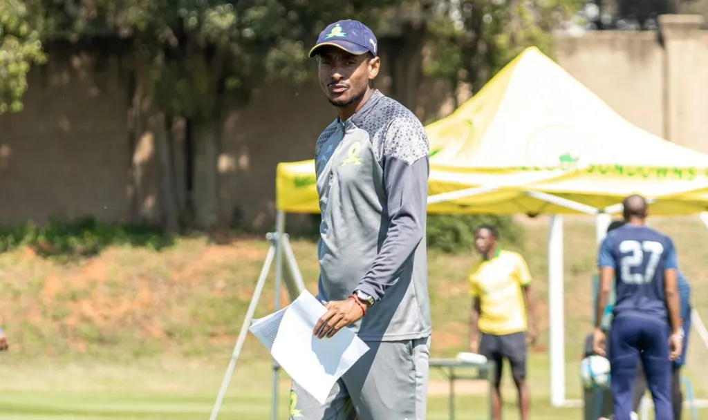 Rulani Mokwena's father speaks out on his son's sacking from Mamelodi Sundowns