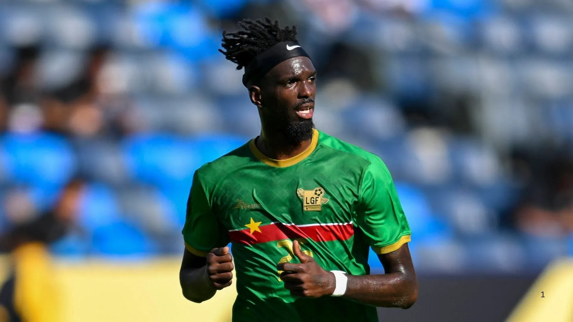 Panama midfielder Edward Cedeno