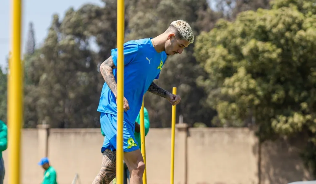 Mngqithi gives injury update on Sundowns trio