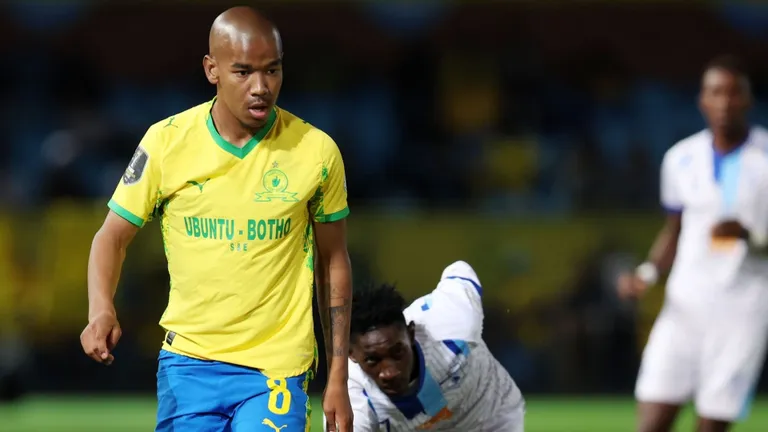 &lsquo;Mamelodi Sundowns scored two offside goals against Stade Malien! Motsepe is working overtime&rsquo;