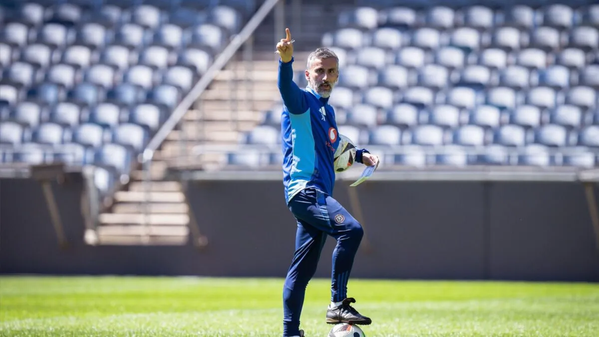 Jose Riveiro gets high praise from Orlando Pirates legend Jomo Sono