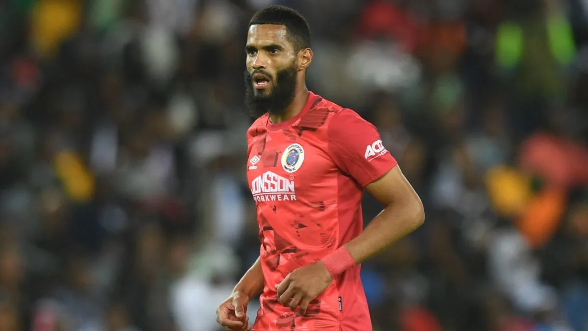 &lsquo;Prayer-warrior&rsquo; Morris &lsquo;Wasted his talent in Mzansi!&rsquo; &ndash; Striker tipped to shine at Chiefs