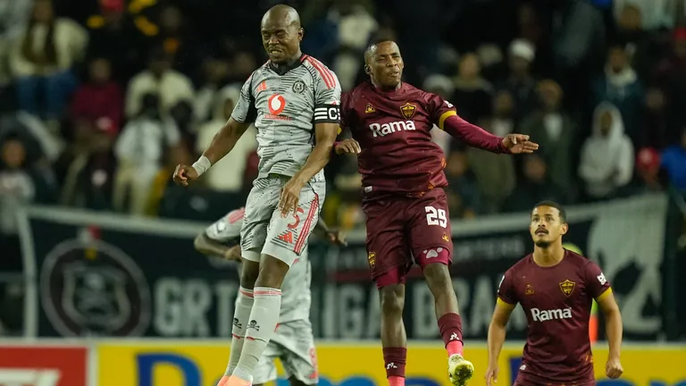 &lsquo;Orlando Pirates&rsquo; Ouaddou has favouritism! Stop nonsense of subbing Makgopa &ndash; Mbuthuma is useless&rsquo;