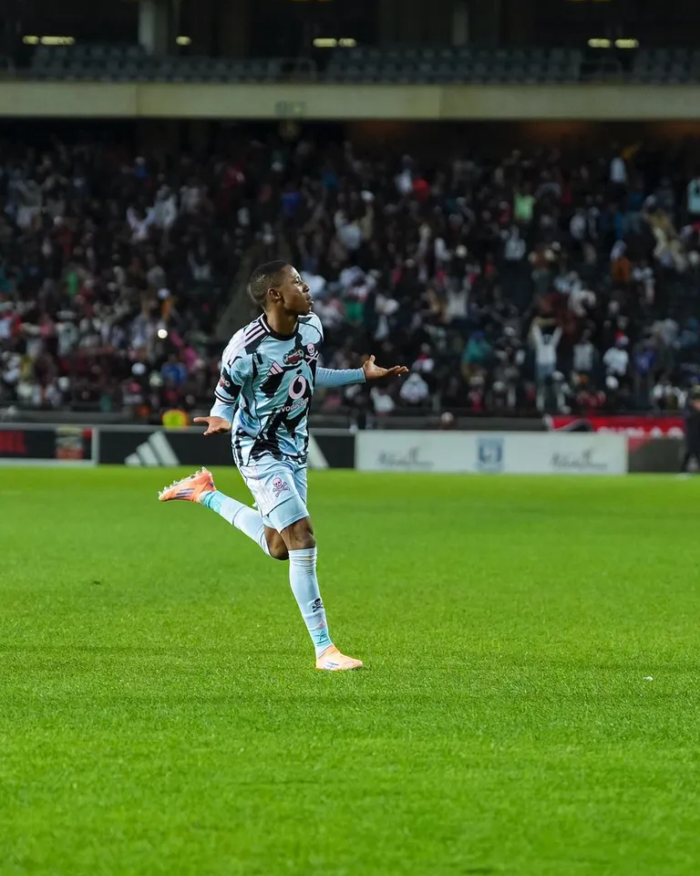 Moremi highlights Pirates&rsquo; main advantage over Sundowns in PSL title race