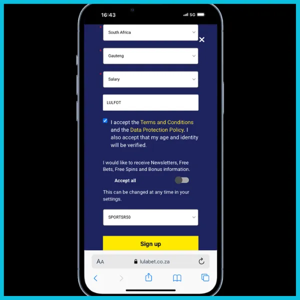 Lulabet registration process - fields for source of income and promo code. 