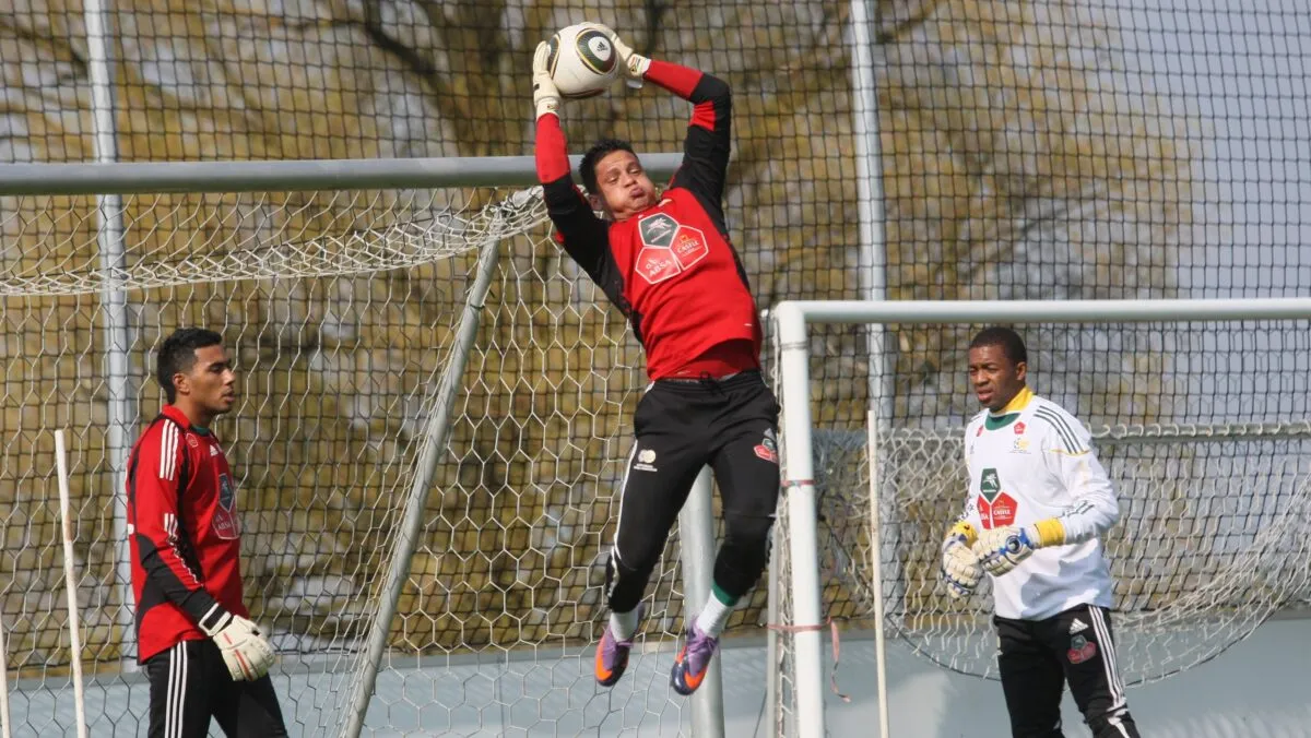 Ex-Bafana goalie confirms talks with Sundowns over goalkeeping coach role