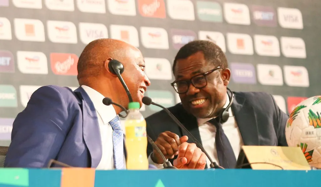 Patrice Motsepe et V&eacute;ron Mosengo-Omba (CAF) adoptent la suppression de la limite d'&acirc;ge de 70 ans aux postes de l'instance