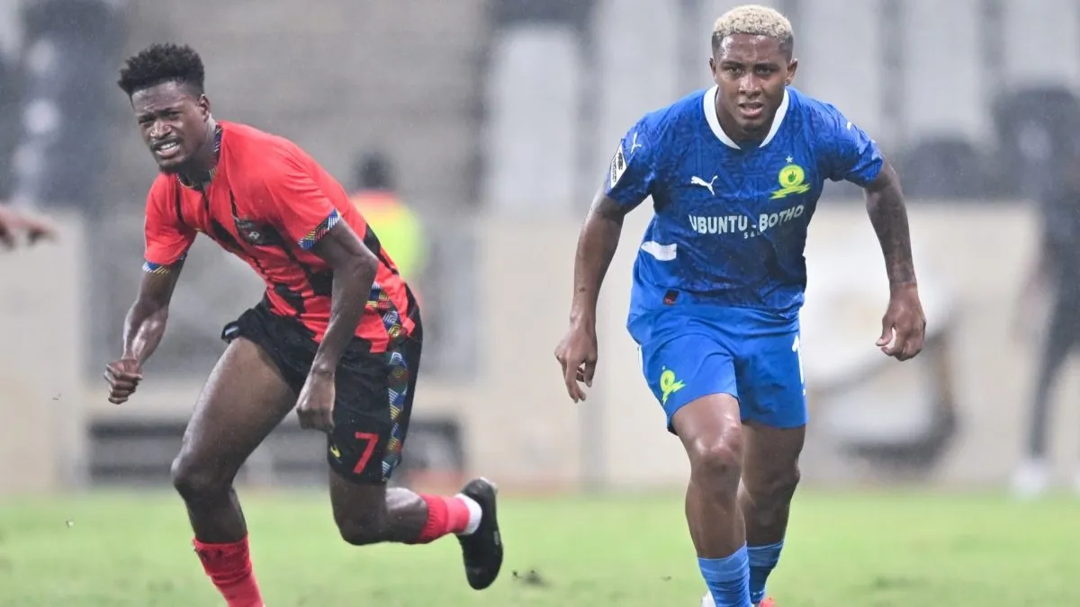 ‘Sundowns can’t play on perfect pitch, just dangerous on mud! Noisy Chiefs should complete task’