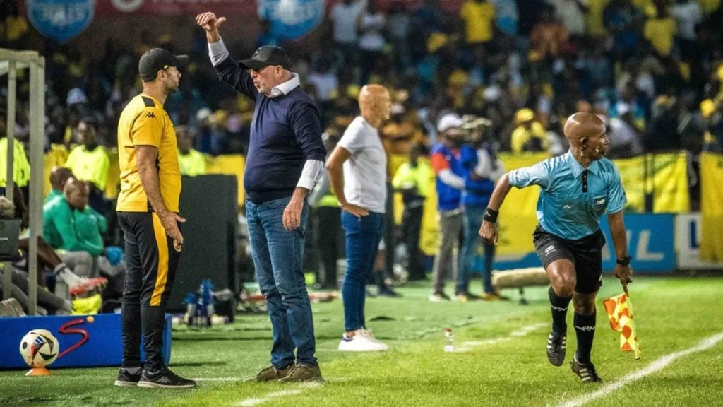 Kaizer Chiefs coach Nasreddine Nabi salutes fans. Photo Kaizer Chiefs
