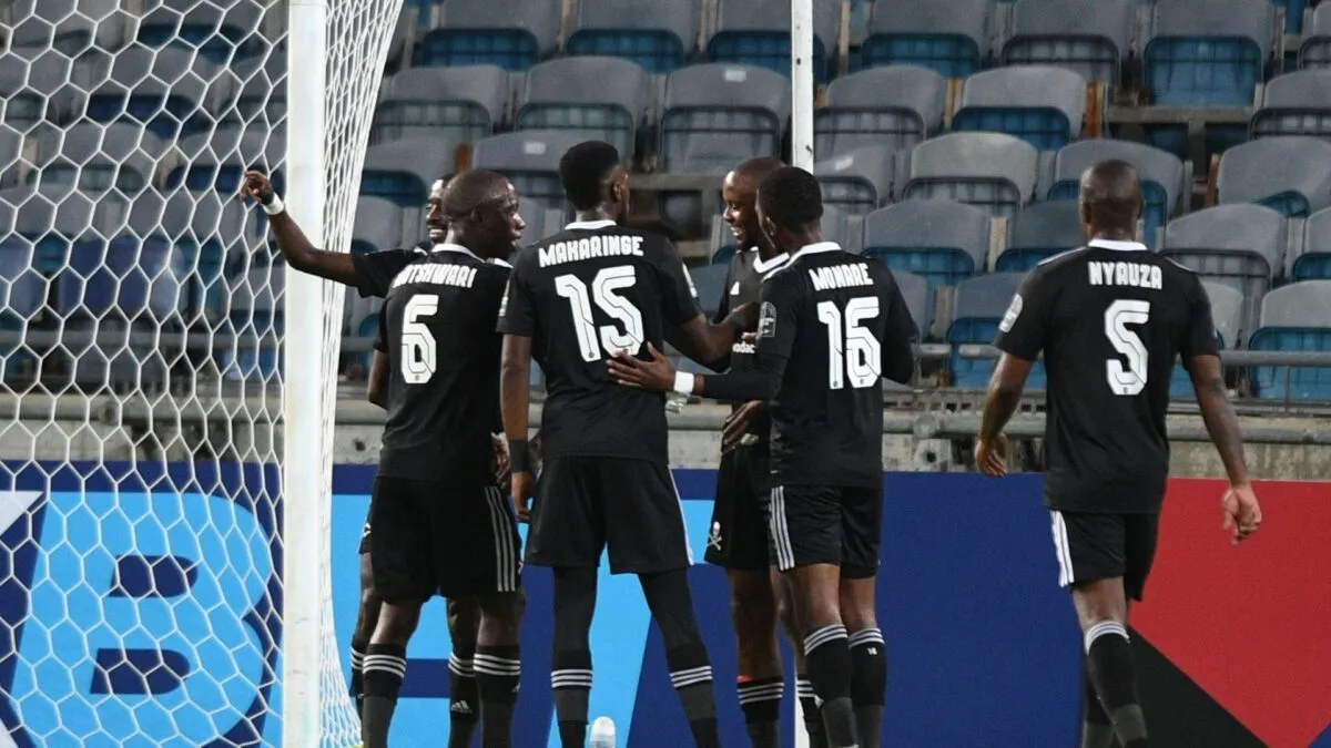 ‘Football is not tennis’ – Veteran referee agrees with Rhulani Mokwena over Orlando Pirates’ Nedbank Cup penalty