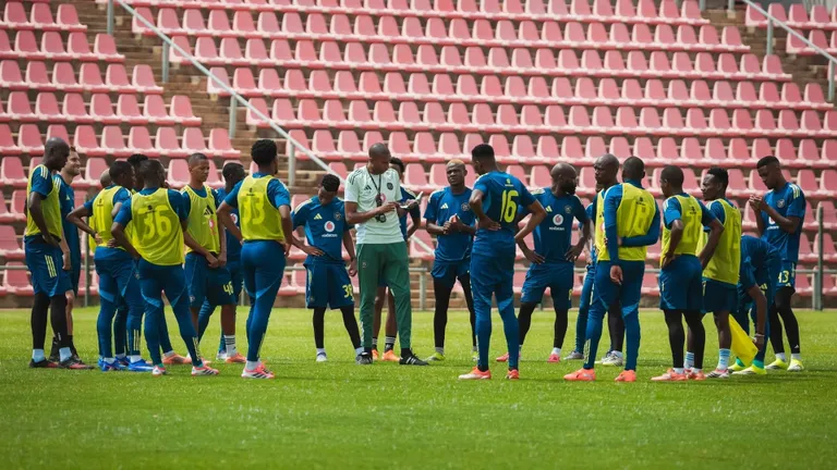 Chiefs told they stand NO CHANCE in Soweto derby &ndash; &lsquo;Pirates are best team in Mzansi&rsquo;