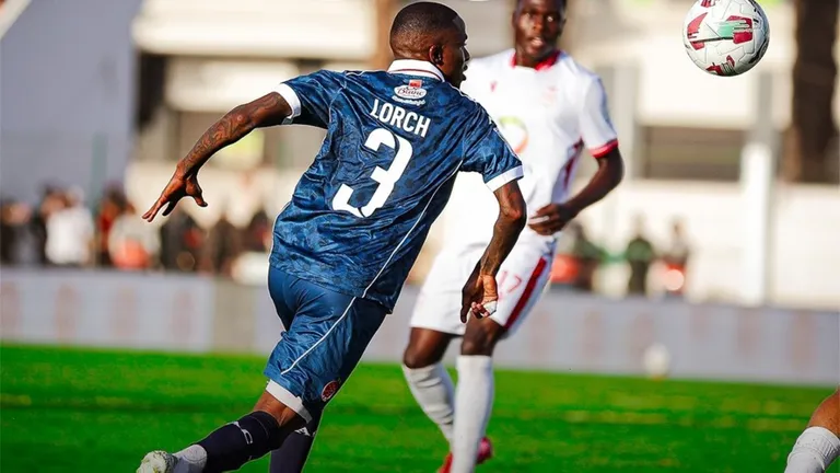 In-form Lorch sends Broos another message as his strike sends Wydad top of table