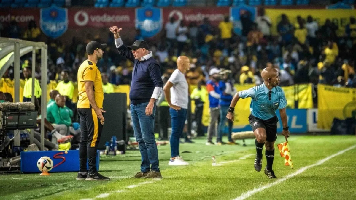 &lsquo;Nabi must go, Chiefs are bigger! Favoritism cost him; he&rsquo;s like girlfriend with R5000 wig but can&rsquo;t cook minced meat&rsquo;