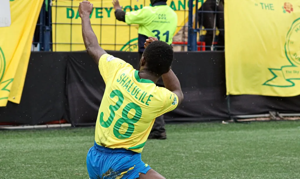 Peter Shalulile celebrates a goal e1756984695577