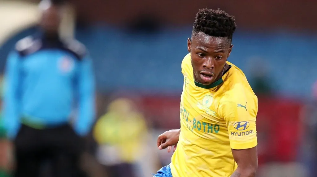 Phakamani Mahlambi in action