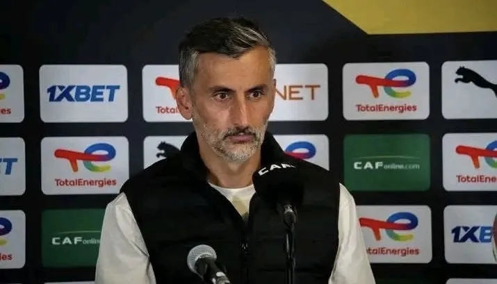 Riveiro explains why he doesn’t like to rotate the team