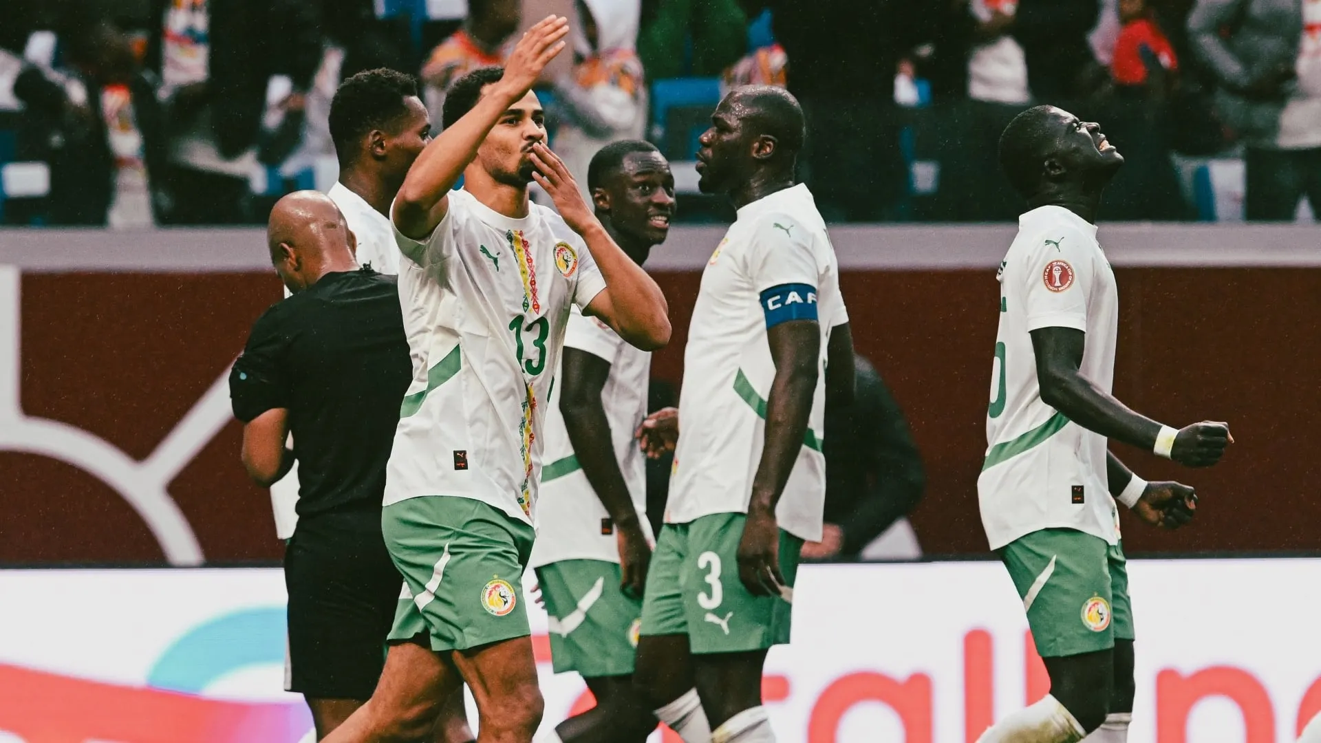 Senegal do just enough to beat 10-man Mali & secure AFCON semi-final berth