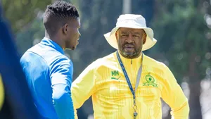 Kaizer Chiefs vs Sundowns: Have a look at Mngqithi’s poor stats vs Amakhosi