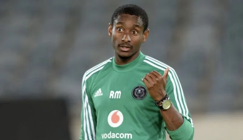 Lekgwathi on calls for Pirates to appoint Rulani Mokwena