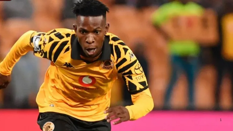 Kaizer Chiefs coach reveals key trait that earned Thulani Mabaso senior team promotion
