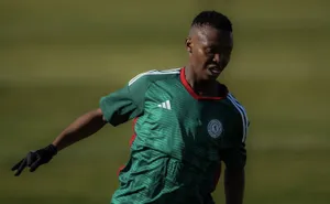 ‘The coach needs shuffle the midfield’ – Nkota’s advice to Pirates coach Ouaddou