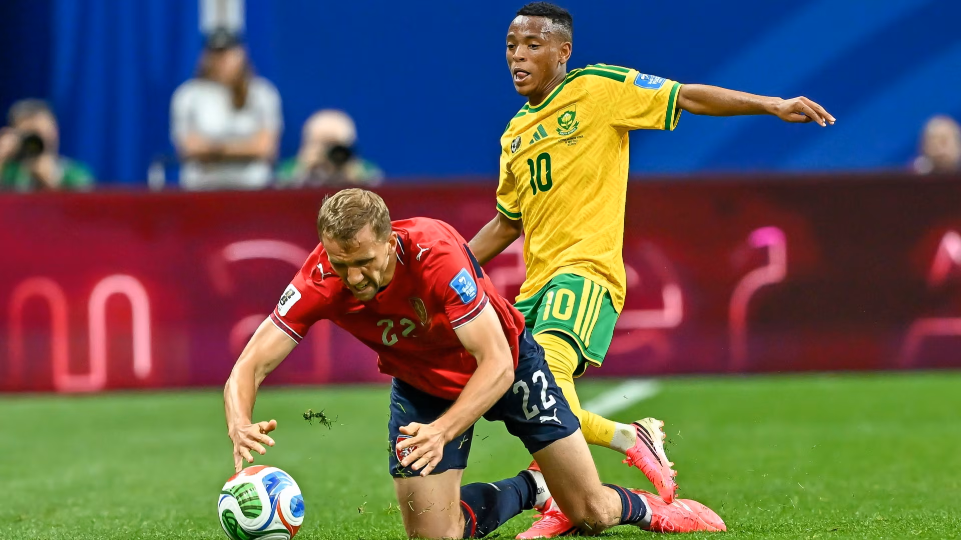 Relebohile Mofokeng, Bafana Bafana vs Czech Republic
