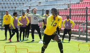 Orlando Pirates midfielder pens new deal ahead of new season