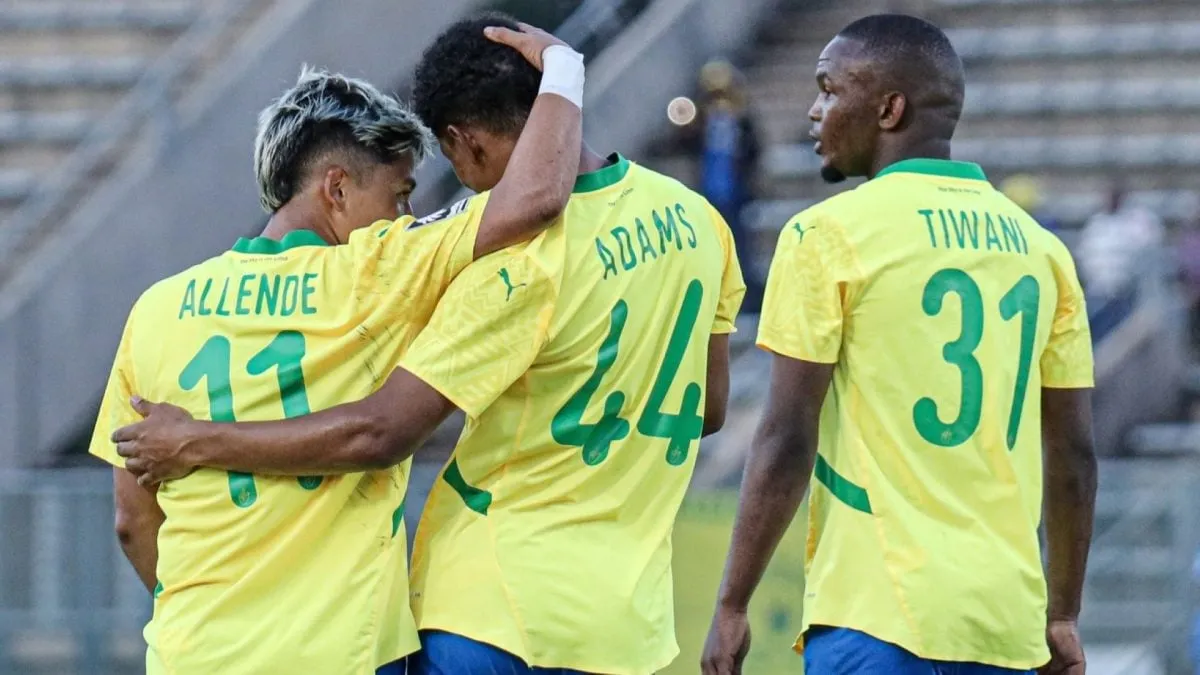 &lsquo;Jersey too heavy for him!&rsquo; Top analyst hints Bafana international can&rsquo;t stand Sundowns, Chiefs or Pirates pressure