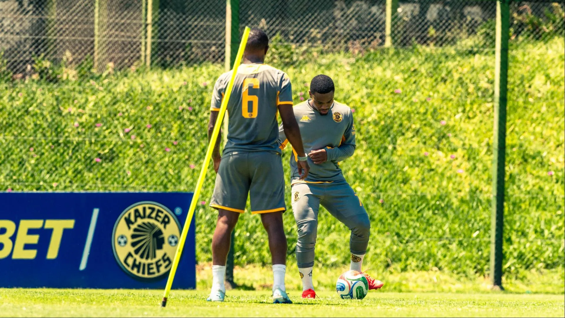 Langelihle Phili: Big news for Kaizer Chiefs ahead of date with Pirates in Soweto derby?