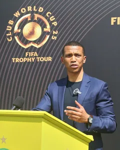 Tlhopie Motsepe discusses Sundowns’ transfer plans 