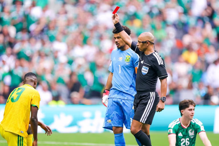 Mexico 2-0 South Africa: Sithole 3/10, Williams 7/10 &mdash; Bafana Bafana player ratings from the Azteca