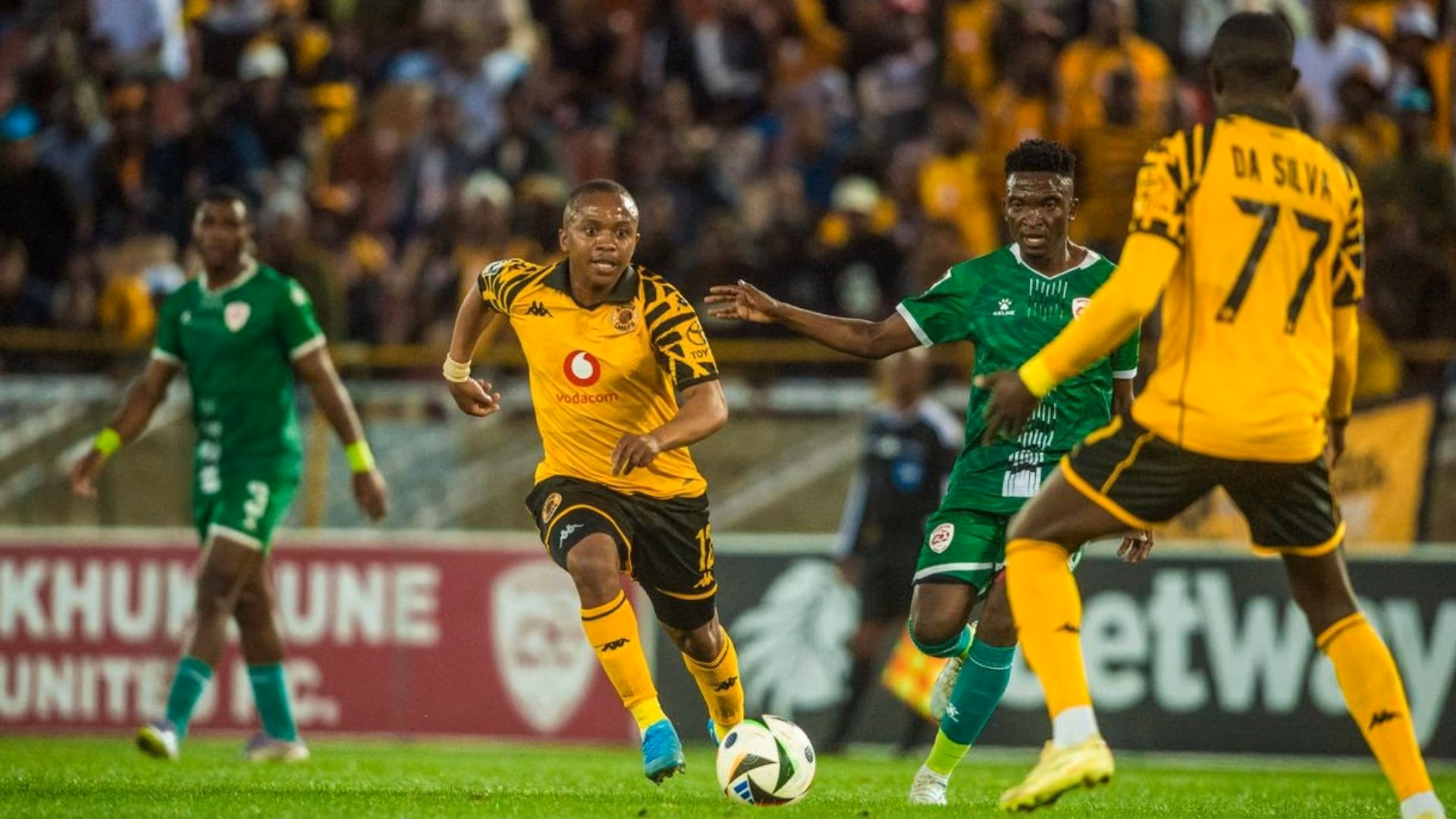 Nkosingiphile Ngcobo of Kaizer Chiefs in action against Sekhukhune United.