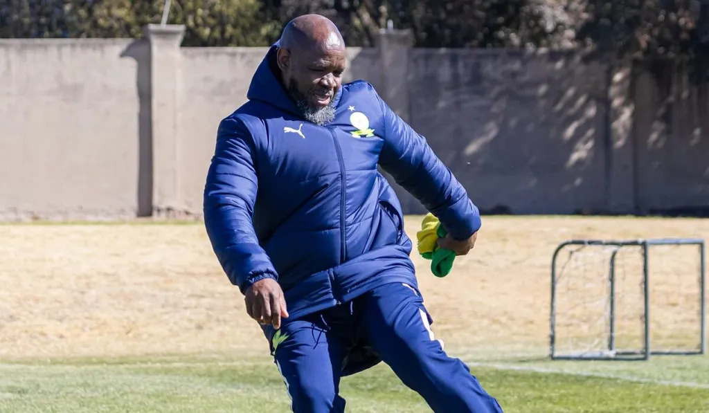 'My eyes were always here': Steve Komphela on Mamelodi Sundowns return