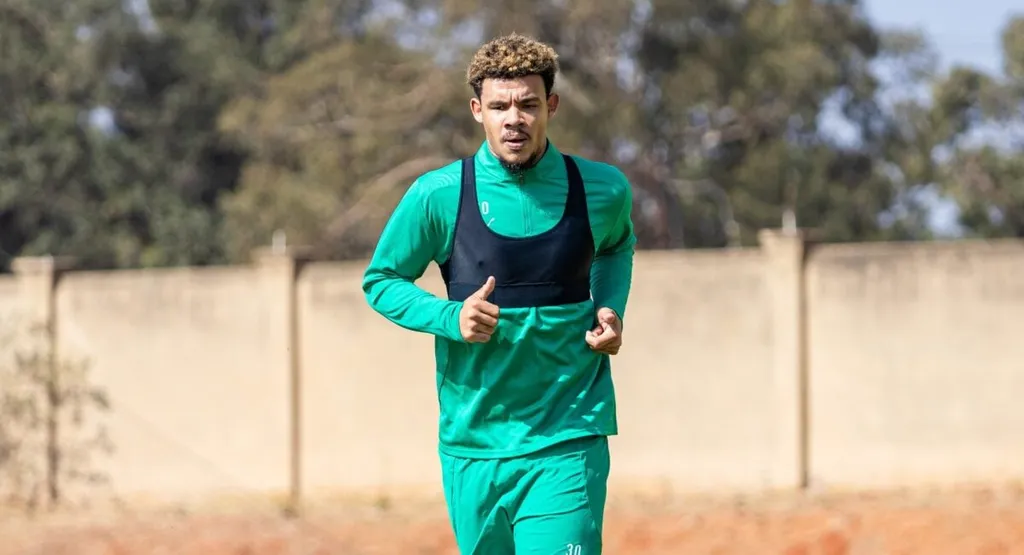 Yashin trophy nominee Ronwen Williams picks 'favourite' goalkeeper