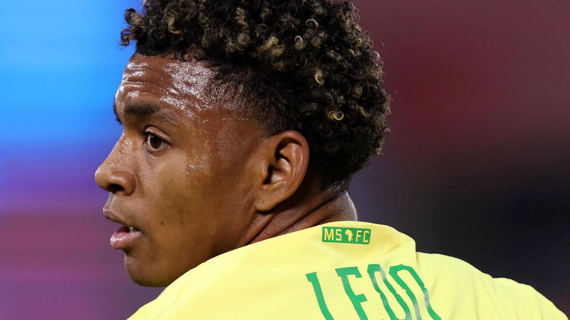 &lsquo;Only difference between Mbuthuma & Leon is jersey colour!&rsquo; &ndash; Sundowns torn after draw