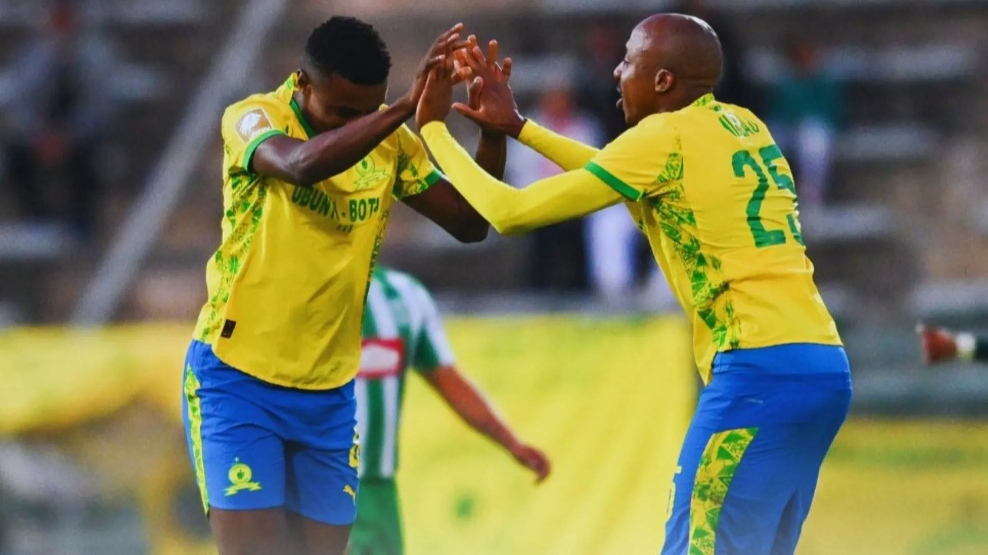 Mamelodi Sundowns claim maximum points in historic 11-goal thriller against Siwelele but tide still favours Pirates