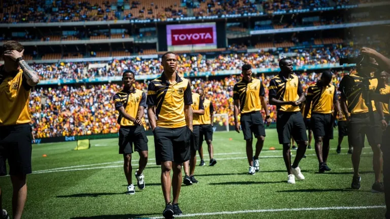 &lsquo;Kaizer Chiefs watching Mamelodi Sundowns & Orlando Pirates battling before they donate points to Durban City&rsquo;