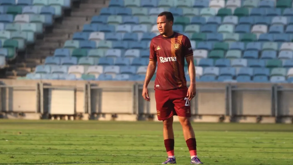 Stellenbosch CEO addresses reports about Basadien's  transfer request amid Chiefs interest