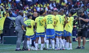 Ex-Chiefs coach’s advice to Sundowns – ‘Go for Club World Cup, not for Messi’s shirt’
