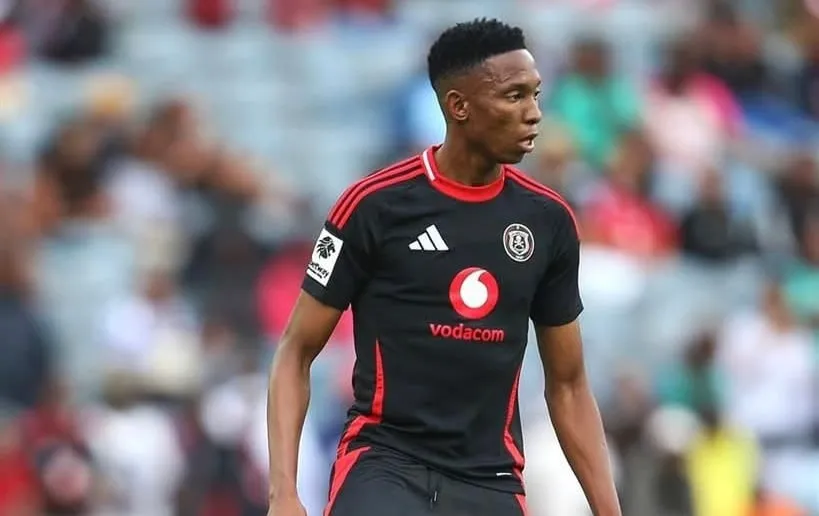 Pirates Star Mbatha Has &lsquo;Ex-Barcelona-Like&rsquo; Qualities, Says Khanye
