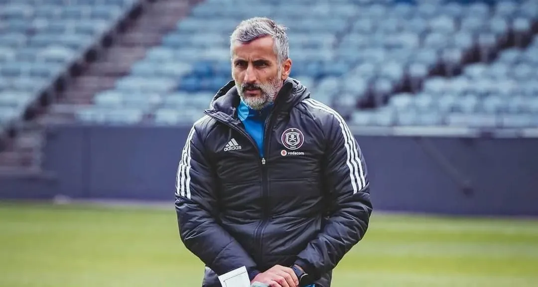 Jose Riveiro highlights dangers that await Orlando Pirates in MTN8 final