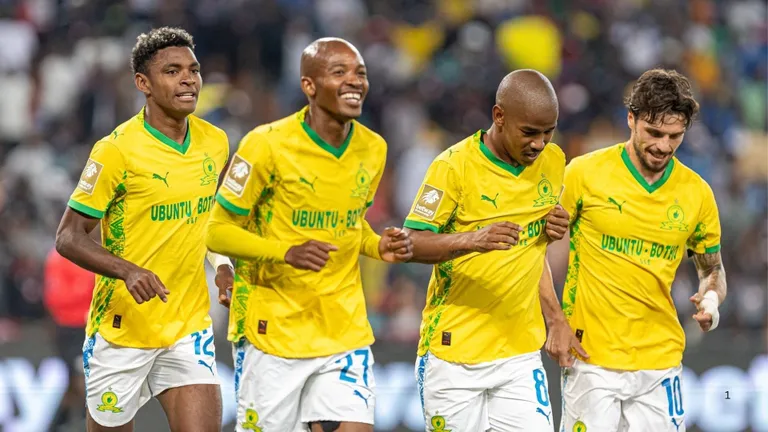 Rayners&rsquo; late brace sinks Sekhukhune as Sundowns close in on Pirates