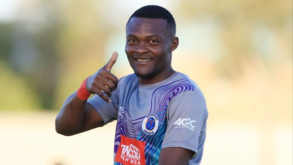 Christian Saile warming up at SuperSport United