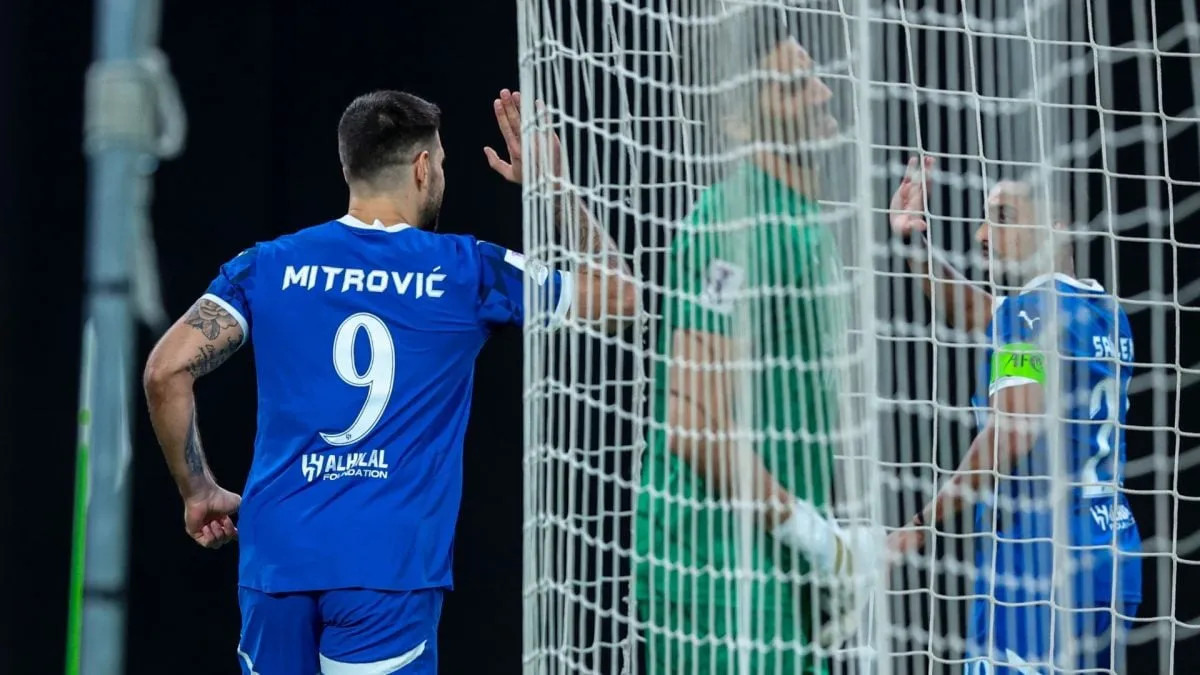 Mitrovic runs over Pitso as injury limits Neymar